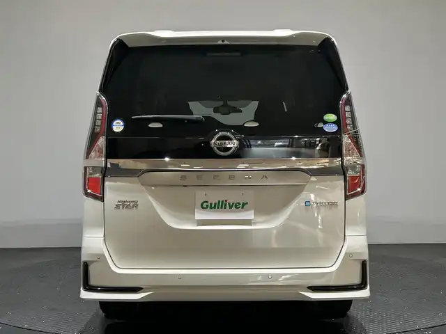 日産 セレナ e－パワー ハイウェイスター V 愛媛県 2020(令2)年 2.2万km ホワイト 純正10インチナビ/フルセグTV/Bluetooth/DVD/ブルーレイ再生可/アラウンドビューモニター/フリップダウンモニター/エマージェンシーブレーキ/クルーズコントロール/両側パワースライドドア /純正フロントドライブレコーダー【DJ4-D】/スタッドレスタイヤ積込