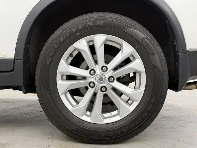 日産 エクストレイル 20X エマージェンシーブレーキ 埼玉県 2014(平26)年 5.6万km ブリリアントホワイトパール 純正ナビ　フルセグＴＶ　アラウンドビューモニター　カプロンシート　クルーズコントロール　ＬＥＤヘッドライト　シートヒーター　パワーバックドア　ドライブレコーダー　ダウンヒルアシスト　ＥＴＣ　禁煙