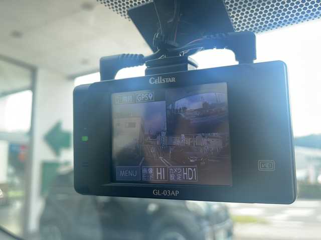 トヨタ シエンタ G 兵庫県 2020(令2)年 3.6万km ベージュ ワンオーナー/純正SDナビ/CD/DVD/フルセグTV/Bluetooth/純正フリップダウンモニター/セーフティセンス/両側パワースライドドア/LEDヘッドランプ/ビルトインETC/前後ドライブレコーダー/スマートキー/エンジンプッシュスタート/電動オート格納機能付ドアミラー/運転席アームレスト/保証書/取説/スペアキー1本