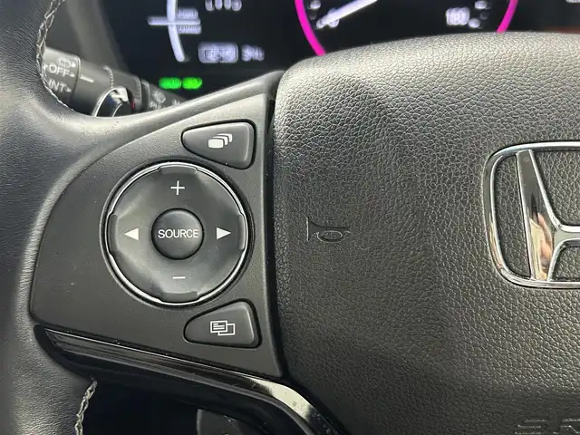 ホンダ ヴェゼル ハイブリッド Z ホンダセンシング 熊本県 2019(令1)年 5.1万km クリスタルブラックパール 純正SDナビ/・DVD再生機能有/・Bluetooth接続/・フルセグTV/・HDMI/バックカメラ/ビルトインETC/純正前後ドライブレコーダー/ホンダセンシング/・衝突軽減ブレーキ/・アダプティブクルーズコントロール/・先行車発進お知らせ機能/・路外逸脱抑制システム/・レーンキープアシストシステム/・標識認識機能/・レーダークルーズコントロール/横滑り防止/アイドリングストップ/ハーフレザーシート/前席シートヒーター/純正フロアマット/ルーフレール/オートライト/純正LEDライト/純正17インチアルミホイール/ドアバイザー/ウィンカーミラー/スマートキー/プッシュスタート/保証書/取扱説明書