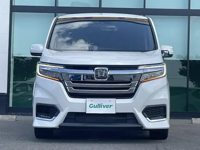 ホンダ ステップワゴン スパーダ ホンダセンシング 和歌山県 2018(平30)年 5.7万km プラチナホワイトパール 純正ナビ/フルセグTV/HDMI/バックカメラ/衝突軽減ブレーキ/アダプティブクルーズコントロール/レーンキープアシスト/両側パワースライドドア/純正フロアマット/ビルトインETC/純正アルミホイール/LEDヘッドライト