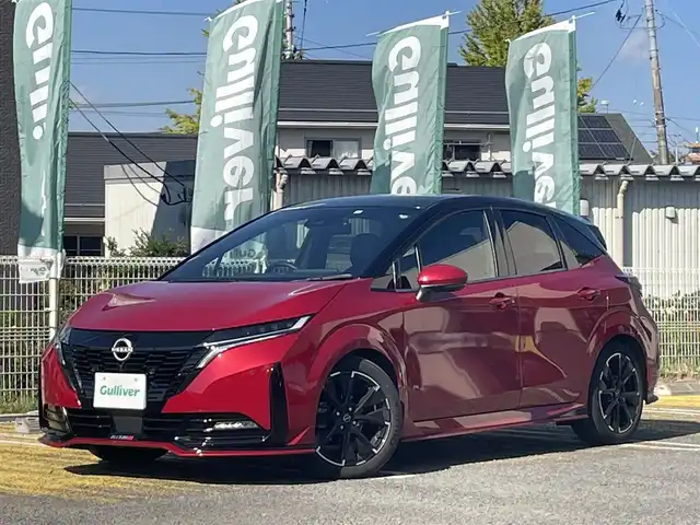 日産 オーラ ニスモ 宮城県 2022(令4)年 3万km ガーネットレッド/スーパーブラック 2トーン /ワンオーナー//寒冷地仕様//純正メーカーナビ//FM/AM/BT/USB/HDMI/フルセグテレビ//プロパイロット//デジタルインナーミラー//エマージェンシーブレーキ//アラウンドビューモニター//ブラインドスポットモニター//レーンキープサポートシステム//ワイヤレス充電//前席シートヒーター/ステアリングヒーター//ビルトインETC2.0//純正ドライブレコーダー//スマートキーx2