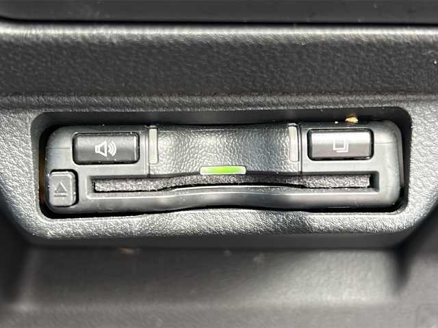 スバル レヴォーグ 1．8STIスポーツ EX 石川県 2021(令3)年 6.7万km クリスタルホワイトP 4WD/ワンオーナー/アイサイトセーフティプラス/・リアビークルディティクション/・デジタルマルチビューモニター/・エマージェンシーレーンキープアシスト/・アダプティブドライビングビーム/アイサイトコアテクノロジー/・プリクラッシュブレーキ/・前側方、緊急時プリクラッシュステアリング/・前車速追従式クルーズコントロール/・後退時ブレーキアシスト/・車線逸脱警報/抑制機能/・ツーリングアシスト/アイサイトEXテクノロジー/・渋滞時ハンズオフアシスト/・アクティブレーンチェンジアシスト/純正メモリーナビゲーション/【Bluetooth・フルセグTV・CD・DVD・Aux・ipod】/バックカメラ/左フロントカメラ/LEDヘッドライト/・オートライト/・フォグランプ/ステアリングリモコン/・パドルシフト/エンジンプッシュスタート/・スマートキー/・スペアキー/ビルトインETC/電動リアゲート/全席シートヒーター/前席パワーシート/純正AWスタッドレスタイヤ車載/純正フロアマット/保証書/取扱説明書