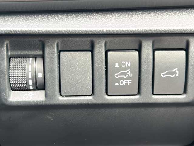 スバル レヴォーグ 1．8STIスポーツ EX 石川県 2021(令3)年 6.7万km クリスタルホワイトP 4WD/ワンオーナー/アイサイトセーフティプラス/・リアビークルディティクション/・デジタルマルチビューモニター/・エマージェンシーレーンキープアシスト/・アダプティブドライビングビーム/アイサイトコアテクノロジー/・プリクラッシュブレーキ/・前側方、緊急時プリクラッシュステアリング/・前車速追従式クルーズコントロール/・後退時ブレーキアシスト/・車線逸脱警報/抑制機能/・ツーリングアシスト/アイサイトEXテクノロジー/・渋滞時ハンズオフアシスト/・アクティブレーンチェンジアシスト/純正メモリーナビゲーション/【Bluetooth・フルセグTV・CD・DVD・Aux・ipod】/バックカメラ/左フロントカメラ/LEDヘッドライト/・オートライト/・フォグランプ/ステアリングリモコン/・パドルシフト/エンジンプッシュスタート/・スマートキー/・スペアキー/ビルトインETC/電動リアゲート/全席シートヒーター/前席パワーシート/純正AWスタッドレスタイヤ車載/純正フロアマット/保証書/取扱説明書