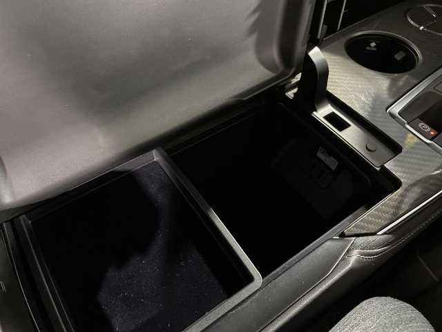 トヨタ クラウン ハイブリッド RS 福岡県 2019(平31)年 2.5万km ホワイトパールクリスタルシャイン 純正ナビ/フルセグTV/Bluetooth/パーキングサポート/ミラキャスト/ビルトインETC/ステアリングヒーター/D/Nシートヒーター/D/Nパワーシート/BSM/HUD/パワーシート/LEDヘッドライト/スマートキー/プッシュスタート/純正AW18インチ