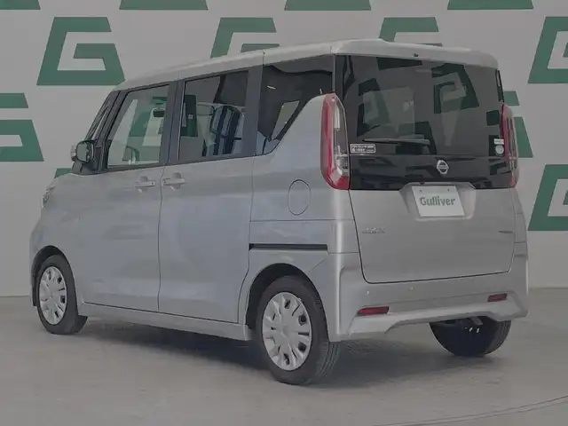 日産 ルークス X 鹿児島県 2021(令3)年 6.7万km スターリングシルバーM 禁煙車　/ナビ　/全方位カメラ　/ＥＴＣ　/片側パワースライドドア　/オートライト　/前後コーナーセンサー　/ドライブレコーダー　/純正フロアマット　/自動防眩式インナーミラー　/ヘッドライトレベライザー　/電格ミラー