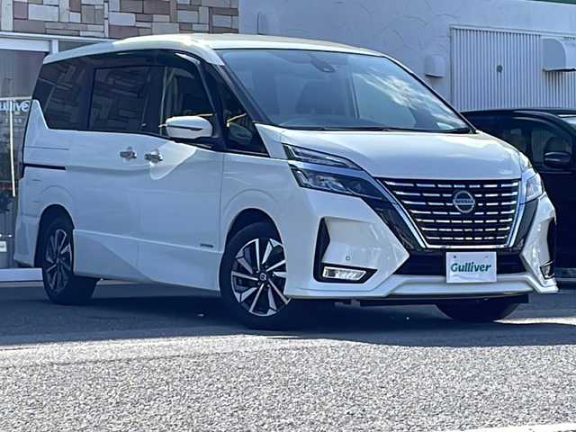 日産 セレナ ハイウェイスター V 徳島県 2022(令4)年 4.5万km ブリリアントホワイトパール 純正10型ナビ　MM521D-L/（BT/フルセグ/DISC/ラジオ）/プロパイロット/アラウンドビューカメラ/両側電動スライドドア/オートブレーキホールド/自動パーキングブレーキ/サンシェード/前後コーナーセンサー/LEDヘッドライト/アイドリングストップ/プッシュスタート/スマートキー/純正フロアマット/フォグライト/ドアバイザー/純正16インチアルミホイール