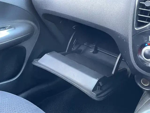 日産 ジューク 15RX タイプV 佐賀県 2013(平25)年 8.4万km サファイアブラック ワンオーナー/純正SDナビゲーション/・フルセグTV/CD/SD/Bluetooth/バックカメラ/ISOFIX対応/革巻きステアリング/純正キセノンヘッドライト/純正フォグランプ/純正フロアマット/純正ドアバイザ―/取扱説明書