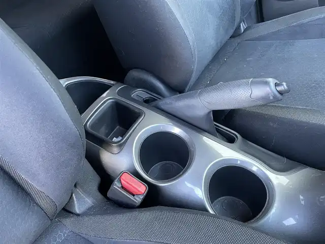 日産 ジューク 15RX タイプV 佐賀県 2013(平25)年 8.4万km サファイアブラック ワンオーナー/純正SDナビゲーション/・フルセグTV/CD/SD/Bluetooth/バックカメラ/ISOFIX対応/革巻きステアリング/純正キセノンヘッドライト/純正フォグランプ/純正フロアマット/純正ドアバイザ―/取扱説明書