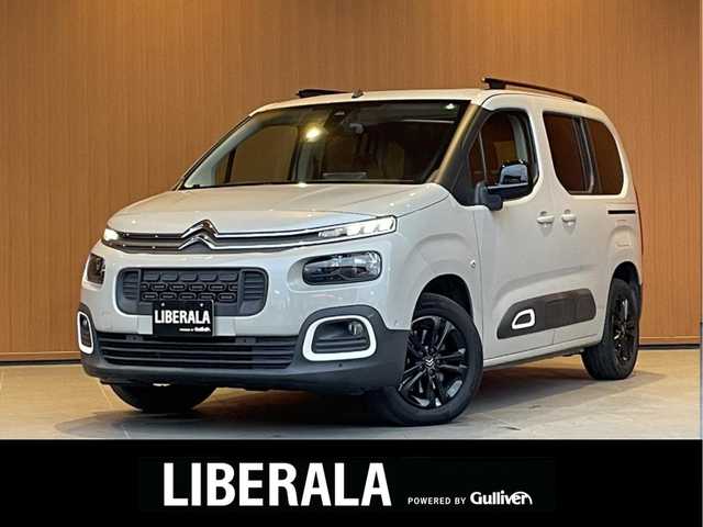 シトロエン ベルランゴ シャイン 愛知県 2020(令2)年 4.4万km サーブル 純正ナビ/フルセグTV/ディスプレイオーディオ/360度カメラ/AppleCarPlay/ガラスルーフ/サンブラインド/アクティブクルーズコントロール/ブラインドスポットアシスト/レーンキープアシスト/純正16インチアルミ