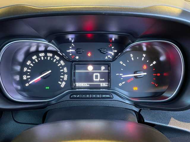 シトロエン ベルランゴ シャイン 愛知県 2020(令2)年 4.4万km サーブル 純正ナビ/フルセグTV/ディスプレイオーディオ/360度カメラ/AppleCarPlay/ガラスルーフ/サンブラインド/アクティブクルーズコントロール/ブラインドスポットアシスト/レーンキープアシスト/純正16インチアルミ