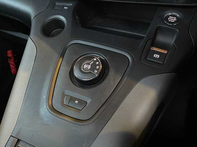 シトロエン ベルランゴ シャイン 愛知県 2020(令2)年 4.4万km サーブル 純正ナビ/フルセグTV/ディスプレイオーディオ/360度カメラ/AppleCarPlay/ガラスルーフ/サンブラインド/アクティブクルーズコントロール/ブラインドスポットアシスト/レーンキープアシスト/純正16インチアルミ