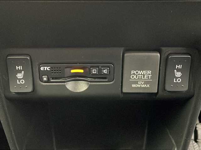 ホンダ Ｎ ＢＯＸ G SSパッケージ 大阪府 2017(平29)年 3.6万km クリスタルブラックパール 社外SDナビ(carrozzeria/AVIC-R206)/【フルセグTV/Bluetooth/CD/DVD/FM/AM】/両側パワースライドドア/バックカメラ/衝突軽減/D/N席シートヒーター/後席サンシェード/後席チップアップシート/ハロゲンヘッドライト/オートライト/ビルトインETC/スマートキー/横滑り防止機能/純正フロアマット/保証書/取扱説明書/点検記録簿