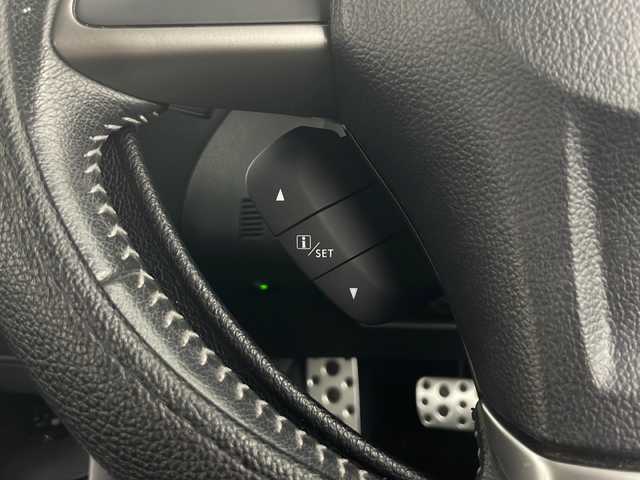 スバル フォレスター S－リミテッド 秋田県 2014(平26)年 5.6万km クリスタルホワイトP 4WD/アイサイトVer2/社外メモリナビ/　　CD/DVD/Bluetooth/フルセグTV/バックカメラ　/パワーバックドア　/レーダークルーズコントロール　/HIDオートライト　/ハーフレザーシート　/前席パワーシート　/前席シートヒーター　/純正18インチアルミホイール/ルーフレール/パドルシフト/前方ドライブレコーダー/スマートキー/ビルトインETC