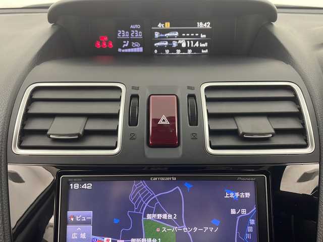 スバル フォレスター S－リミテッド 秋田県 2014(平26)年 5.6万km クリスタルホワイトP 4WD/アイサイトVer2/社外メモリナビ/　　CD/DVD/Bluetooth/フルセグTV/バックカメラ　/パワーバックドア　/レーダークルーズコントロール　/HIDオートライト　/ハーフレザーシート　/前席パワーシート　/前席シートヒーター　/純正18インチアルミホイール/ルーフレール/パドルシフト/前方ドライブレコーダー/スマートキー/ビルトインETC