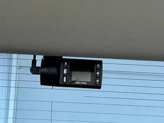 トヨタ ＳＡＩ S Cパッケージ 沖縄県 2013(平25)年 6.7万km ブラック (株)IDOMが運営する【じしゃロンOO店】の自社ローン専用車両になりますこちらは現金またはオートローンご利用時の価格です。自社ローンご希望の方は別途その旨お申付け下さい/・プッシュスタート　/・純正ナビ　/・Ｂｌｕｅｔｏｏｔｈ接続　/・バックカメラ　/・ＴＶ　/・ＥＴＣ /・ドライブレコーダー　/・純正アルミホイール　/・純正フロアマット　/・衝突被害軽減システム　/・ＬＥＤヘッドライト