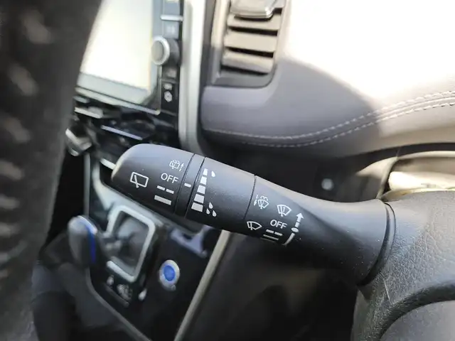 日産 セレナ e－パワー ハイウェイスター 京都府 2019(令1)年 9.1万km ブリリアントホワイトパール 2トーン ○純正9インチナビ/○フルセグTV/○バックカメラ/〇アラウンドビューモニター/○ビルトインETC/○ドライブレコーダー/○全方位運転支援システム/○インテリジェントエマージェンシーブレーキ/〇標識検知機能/○純正15インチアルミホイール/○ハロゲンヘッドランプ/○オートライト/○フォグランプ/○革巻きステアリングホイール/○インテリジェントキー/〇禁煙車