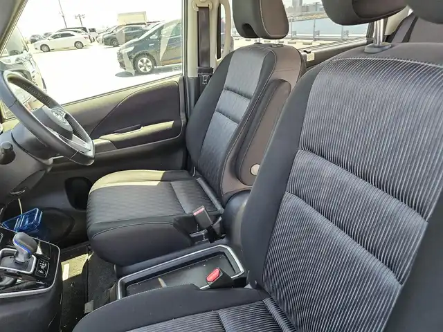 日産 セレナ e－パワー ハイウェイスター 京都府 2019(令1)年 9.1万km ブリリアントホワイトパール 2トーン ○純正9インチナビ/○フルセグTV/○バックカメラ/〇アラウンドビューモニター/○ビルトインETC/○ドライブレコーダー/○全方位運転支援システム/○インテリジェントエマージェンシーブレーキ/〇標識検知機能/○純正15インチアルミホイール/○ハロゲンヘッドランプ/○オートライト/○フォグランプ/○革巻きステアリングホイール/○インテリジェントキー/〇禁煙車