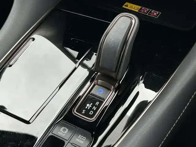 トヨタ アルファードハイブリット Z 東京都 2024(令6)年 1.2万km プラチナホワイトパールマイカ 純正ディスプレイオーディオ/フリップダウンモニター/左右独立ムーンルーフ/アドバンストパーク/デジタルインナーミラー/スペアタイヤ/両側パワースライドドア/パワーバックドア/ビルトインETC/AC100V/シートヒーター/ベンチレーションシート/トヨタセーフティセンス/プリクラッシュセーフティ/レーントレーシングアシスト/レーダークルーズコントロール/オートマチックハイビーム/ブラインドスポットモニター/ドライブレコーダー