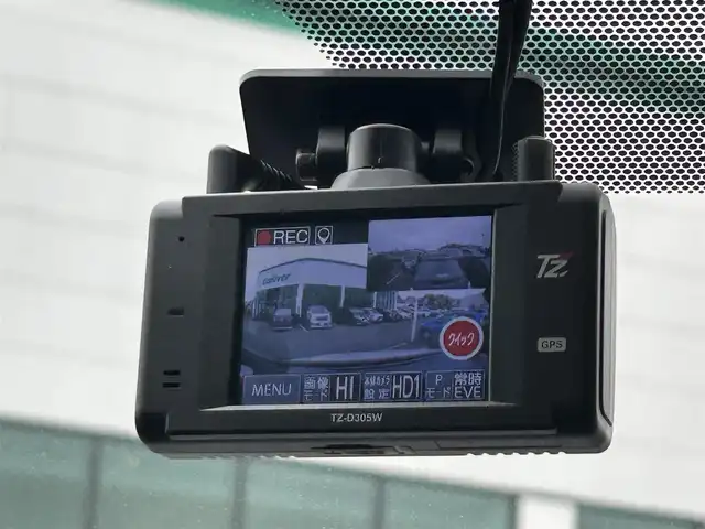 トヨタ アルファードハイブリット Z 東京都 2024(令6)年 1.2万km プラチナホワイトパールマイカ 純正ディスプレイオーディオ/フリップダウンモニター/左右独立ムーンルーフ/アドバンストパーク/デジタルインナーミラー/スペアタイヤ/両側パワースライドドア/パワーバックドア/ビルトインETC/AC100V/シートヒーター/ベンチレーションシート/トヨタセーフティセンス/プリクラッシュセーフティ/レーントレーシングアシスト/レーダークルーズコントロール/オートマチックハイビーム/ブラインドスポットモニター/ドライブレコーダー