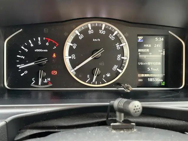 トヨタ ハイエース GL 兵庫県 2022(令4)年 1.9万km ホワイトパールクリスタルシャイン ALPINE11インチフローティングナビ/ALPINEフリップダウンモニター/BTオーディオ/AppleCarPlay/フルセグテレビ/CD/DVD再生機能/USBポート/ナビ連動前後ドライブレコーダー/オートハイビーム/ETC/レーダー/全方位カメラ