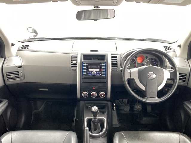 日産 エクストレイル 20X 群馬県 2007(平19)年 12.1万km ダイヤモンドブラック ４ＷＤ　オーディオ　ＣＤ／ＡＵＸ／ＡＭ／ＦＭ　スマートキー　キセノンヘッドライト　フォグランプ　オートライト　オートエアコン　ＥＴＣ　純正フロアマット　純正アルミホイール　横滑り防止装置　禁煙