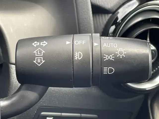 マツダ デミオ XD ツーリング 島根県 2015(平27)年 8.3万km スノーフレイクホワイトパールマイカ スマートシティブレーキ/純正SDナビ/CD/DVD/DTV/Bluetooth/USB/バックカメラ/クルーズコントロール/ヘッドアップディスプレイ/純正アルミホイール/LEDヘッドライト/ドライブレコーダー/ETC/ステアリングスイッチ/スマートキー/プッシュスタート