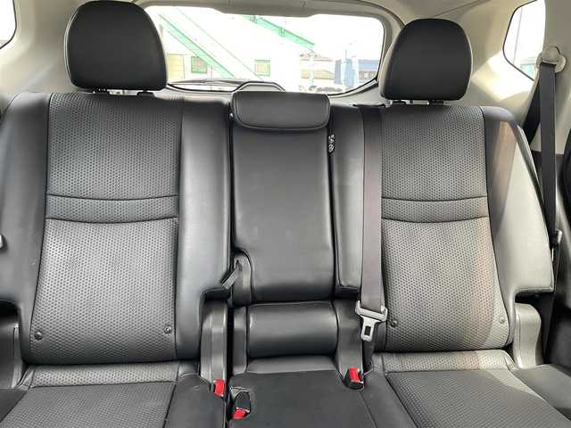 日産 エクストレイル 20X エマージェンシーブレーキ 道央・札幌 2014(平26)年 12.3万km ダイヤモンドブラック (株)IDOMが運営する【じしゃロン札幌店】の自社ローン専用車両になります。こちらは現金またはオートローンご利用価格です。自社ローンご希望の方は別途その旨お申し付けください。/7人乗り/純正ナビ/全周囲カメラ/フルセグテレビ/撥水シート/シートヒーター/クルーズコントロール/プッシュスタート/アイドリングストップ/保証書/取説書