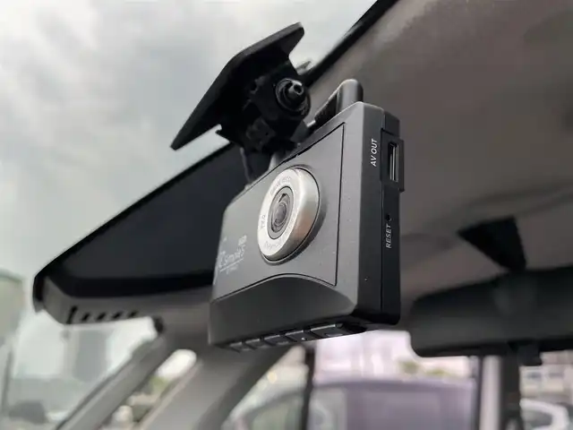 トヨタ タンク 鳥取県 2018(平30)年 3万km プラムブラウンパールクリスタルシャイン 純正9インチナビ/フルセグ/CD/DVD/BT/パノラミックビューモニター/ビルトインETC/前後ドライブレコーダー/前席シートヒーター/両側パワースライドドア/スマートアシスト/クルーズコントロール/LEDヘットライト/LEDフォグライト/純正15インチアルミホイール/プッシュエンジンスタート/アイドリングストップ/純正OPシートカバー付き/スマートキー×２