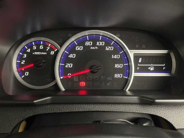 トヨタ ルーミー カスタムG 鹿児島県 2019(令1)年 6.1万km ファイアークォーツレッドM ワンオーナー/スマートキー×2/純正ナビ【NSZT-Y68】/CD/DVD/Bluetooth/FM/AM/全方位カメラ/両側パワースライドドア/前後ドライブレコーダー/クルーズコントロール/D/N席シートヒーター/ステアリングスイッチ/リアサンシェード/ビルトインETC/LEDヘッドライト/前後コーナーセンサー/純正フロアマット/保証書