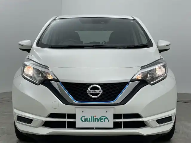 日産 ノート e－パワー X 岡山県 2018(平30)年 6万km ブリリアントホワイトパール ナビゲーション		/【ワンセグ/CD】	/エマージェンシーブレーキ		/ETC		/オートライト/横滑り防止機能				/車線逸脱防止システム				/プッシュスタート				/フロアマット				/新車保証書/スマートキー×２