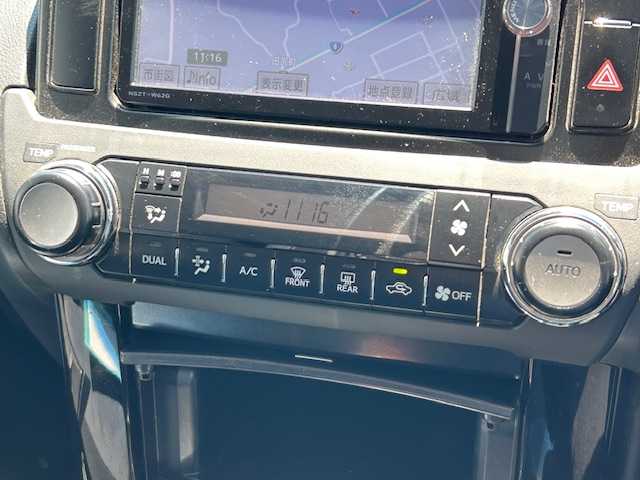 トヨタ ランドクルーザー プラド TX 茨城県 2014(平26)年 10.2万km 白 社外ＳＤナビ/-BT/AM/FM/フルセグTV　/ＥＴＣ　/バックカメラ　/ルーフレール　/パーキングアシスト　/コーナーセンサー前後　/ＬＥＤヘッドライト　/オートライト　/オールオートパワーウィンドウ　/カーテンエアバッグ　/プッシュスタート/純正アルミホイール/純正フロアマット