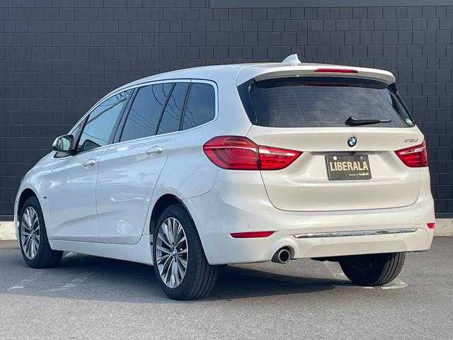 ＢＭＷ ２１８ｄ グランツアラー ラグジュアリー 埼玉県 2018(平30)年 5.4万km ミネラルホワイト 黒レザーシート/コンフォートパッケージ/純正HDDナビ/（Bluetooth/USB/CD/DVD/フルセグ）/バックカメラ/シートヒーター/アンビエントライト/インテリジェントセーフティ/コーナーセンサー/パークアシスト/レーンアシスト