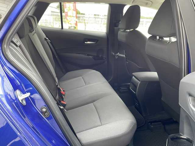 トヨタ カローラツーリング ハイブリッド S 神奈川県 2022(令4)年 1.6万km ライトブルーM 純正ナビ（AM/FM/USB/BT/Miracast)/バックカメラ/前後ドラレコ/ビルトインETC2.0/レーダークルコン/D/N席シートヒーター/ステアリングヒーター/オートハイビーム/ブレーキホールド/ABS/横滑り防止装置/レーンキープアシスト/アイドリングストップ/プッシュスタート/純正AW/純正フロアマット/純正ドアバイザー/保証書/取扱説明書