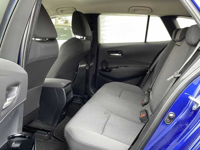 トヨタ カローラツーリング ハイブリッド S 神奈川県 2022(令4)年 1.6万km ライトブルーM 純正ナビ（AM/FM/USB/BT/Miracast)/バックカメラ/前後ドラレコ/ビルトインETC2.0/レーダークルコン/D/N席シートヒーター/ステアリングヒーター/オートハイビーム/ブレーキホールド/ABS/横滑り防止装置/レーンキープアシスト/アイドリングストップ/プッシュスタート/純正AW/純正フロアマット/純正ドアバイザー/保証書/取扱説明書