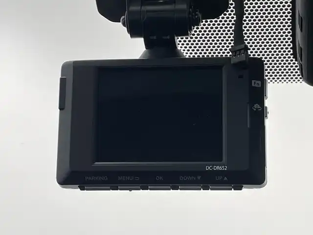 トヨタ プリウス A ツーリングセレクション 栃木県 2021(令3)年 4.4万km プラチナホワイトパールマイカ 純正９インチナビ(NSZT-Y68T)/(フルセグTV・Bluetooth・CD・DVD・SD・HDMI・USB)/全方位カメラ/バックカメラ/トヨタセーフティセンス/ ・プリクラッシュセーフティ/ ・レーンキープアシスト/ ・オートハイビーム/ ・アダプティブクルーズコントロール/ ・ブラインドスポットモニター/前後コーナーセンサー/ヘッドアップディスプレイ/前後ドライブレコーダー(DC-DR652)/運転席パワーシート/合皮シート/前席シートヒーター/LEDヘッドライト/オートライト/フォグランプ/純正アルミホイール/純正フロアマット/ドアバイザー/保証書