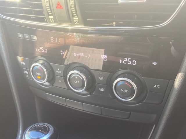 マツダ アテンザ ワゴン XD 三重県 2013(平25)年 9.9万km メテオグレーマイカ 【(株)IDOMが運営する【じしゃロン四日市店】の自社ローン対象車両になります。こちらは現金ご利用時の価格です。自社ローンご希望の方は別途その旨お申付け下さい。】/クルーズコントロール/ETC/エンジンスタートボタン/スマートキー/アイドリングストップ/キセノンライト/フォグランプ/ディーゼル車/純正17インチAW/純正フロアマット