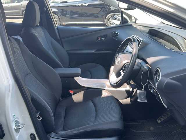 トヨタ プリウス A 福島県 2016(平28)年 6.2万km ホワイトパールクリスタルシャイン 4WD ワンオーナー 純正ナビ フルセグTV Bluetooth バックカメラ 衝突軽減ブレーキ オートクルーズ バックソナー LEDヘッドライト オートライト ヘッドアップディスプレイ スマートキー