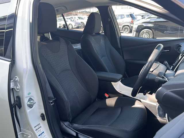 トヨタ プリウス A 福島県 2016(平28)年 6.2万km ホワイトパールクリスタルシャイン 4WD ワンオーナー 純正ナビ フルセグTV Bluetooth バックカメラ 衝突軽減ブレーキ オートクルーズ バックソナー LEDヘッドライト オートライト ヘッドアップディスプレイ スマートキー