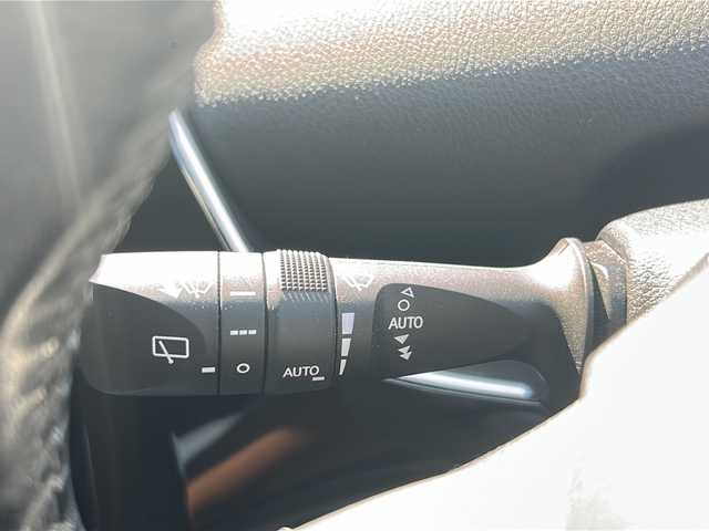 トヨタ プリウス A 福島県 2016(平28)年 6.2万km ホワイトパールクリスタルシャイン 4WD ワンオーナー 純正ナビ フルセグTV Bluetooth バックカメラ 衝突軽減ブレーキ オートクルーズ バックソナー LEDヘッドライト オートライト ヘッドアップディスプレイ スマートキー