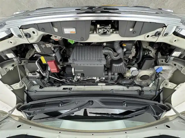 スズキ ハスラー Jスタイル 滋賀県 2021(令3)年 2.6万km シフォンアイボリーメタリック/ガンメタリック2トーン 純正9インチナビ（Bluetooth/USB/CD/DVD/iPod/フルセグ）/衝突軽減防止装置/横滑り防止機能/全方位カメラ/レーンキープアシスト/ETC/ステアリングスイッチ/電動格納ミラー