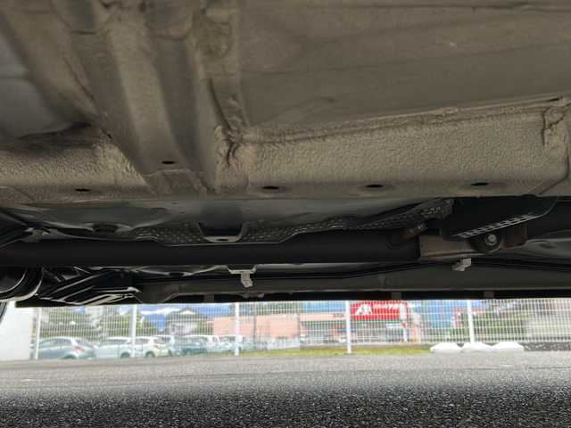 三菱 アウトランダー ROADEST 20G 富山県 2010(平22)年 8.7万km ディープブラックマイカ スマートキー/ハーフレザーシート/３列シート/ロックフォード/メーカーオプションHDDナビ/DVD/MSV/BT/デジタルTV/AUX/USB端子/バックカメラ/ETC/オートリトラミラー/電格ウィンカーミラー/純正フルエアロ/AFS/パドルシフト/ステアリングスイッチ/HIDヘッドライト/フォグ/横滑り防止装置/純正17インチAW/オートライト/保証書・取説・ナビ取説/スペアキー