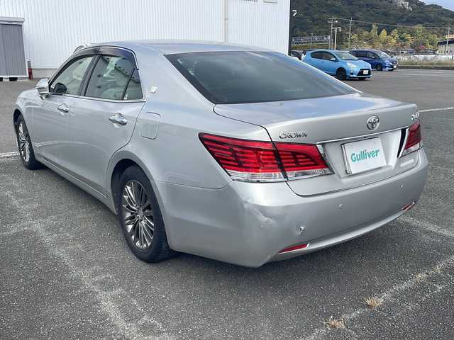トヨタ クラウン ロイヤル ロイヤルサルーン 福岡県 2013(平25)年 4.6万km プレシャスシルバー 純正ナビ/バックカメラ/Bluetooth/フルセグTV/ステアリングリモコン/クルーズコントロール/コーナーセンサー/ETC/純正16インチアルミホイール/純正フロアマット/純正エンジンスターター