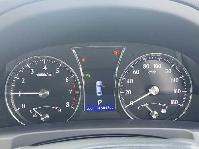 トヨタ クラウン ロイヤル ロイヤルサルーン 福岡県 2013(平25)年 4.6万km プレシャスシルバー 純正ナビ/バックカメラ/Bluetooth/フルセグTV/ステアリングリモコン/クルーズコントロール/コーナーセンサー/ETC/純正16インチアルミホイール/純正フロアマット/純正エンジンスターター