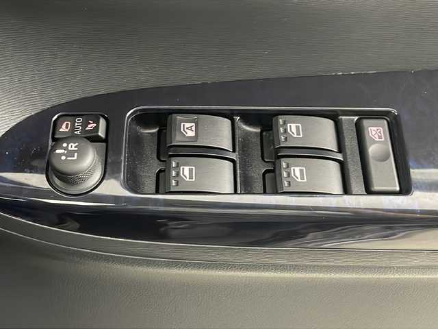 ダイハツ タント カスタム RS トップED SA Ⅲ 埼玉県 2017(平29)年 3.8万km ブラックマイカメタリック スマートアシスト/両側パワースライドドア/社外メモリナビ(型式：CN-RA03WD)/バックカメラ/ハーフレザーシート/運転席シートヒーター/オートマティックハイビーム/社外16インチアルミホイール/純正アルミホイール付き冬タイヤ積み込み/純正フロアマット/フロントフォグランプ/ウィンカーミラー/プッシュスタート/スマートキー