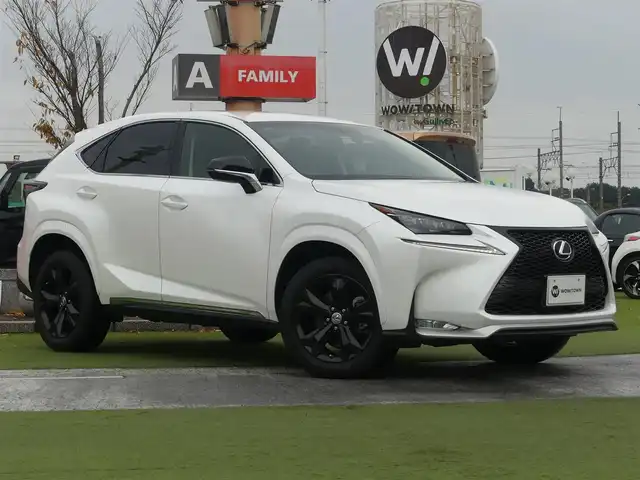 レクサス ＮＸ 200t アーバンスタイル 千葉県 2017(平29)年 5.3万km ソニッククォーツ 純正メモリーナビ/地デジTV/【DVD/CD再生機能　Bluetooth接続】/サイド/バックカメラ/ドライブレコーダー/前席パワーシート/革巻きステアリング/ステアリングスイッチ/パドルシフト/ETC（2.0）/LEDヘッドライト/フォグライト/ウインカーミラー/純正16インチアルミホイル/サイド/カーテンエアバッグ/スマートキー