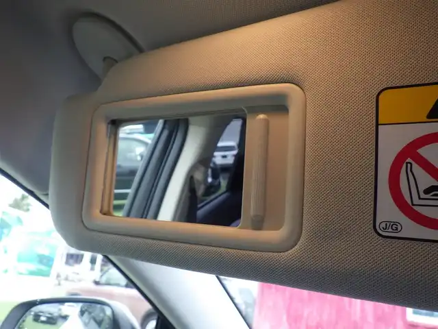 レクサス ＮＸ 200t アーバンスタイル 千葉県 2017(平29)年 5.3万km ソニッククォーツ 純正メモリーナビ/地デジTV/【DVD/CD再生機能　Bluetooth接続】/サイド/バックカメラ/ドライブレコーダー/前席パワーシート/革巻きステアリング/ステアリングスイッチ/パドルシフト/ETC（2.0）/LEDヘッドライト/フォグライト/ウインカーミラー/純正16インチアルミホイル/サイド/カーテンエアバッグ/スマートキー