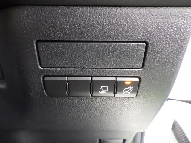 レクサス ＮＸ 200t アーバンスタイル 千葉県 2017(平29)年 5.3万km ソニッククォーツ 純正メモリーナビ/地デジTV/【DVD/CD再生機能　Bluetooth接続】/サイド/バックカメラ/ドライブレコーダー/前席パワーシート/革巻きステアリング/ステアリングスイッチ/パドルシフト/ETC（2.0）/LEDヘッドライト/フォグライト/ウインカーミラー/純正16インチアルミホイル/サイド/カーテンエアバッグ/スマートキー