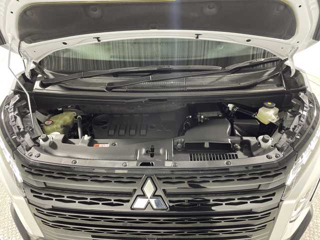 三菱 デリカＤ：５ シャモニー 神奈川県 2025(令7)年 0.1千km パールⅡ 登録済未使用車/ツートーンカラー【W85x42】/4WD　/ディーゼルターボ/マルチアラウンドモニター【自動防眩ミラー/ナビ切替可能】/フルセグ　CD DVD　Bluetooth　SD　HDMI/社外アルパインD:5専用11型ナビゲーション/オリジナルナビ取付パッケージ＋リアモニター取付パーッケージ/両側電動スライドドア/パワーバックドア/e-Assist/ブラインドスポットワーニング/レーダークルーズコントロール/衝突被害軽減ブレーキ/踏み間違い防止アシスト/車線逸脱警報支援機能/オートマチックハイビーム/ふらつき警報/前方衝突予測警報/標識検知システム/先行車発進通知/オートストップアンドゴー/革巻きステアリング/パドルシフト/ステアリングヒーター/ブラックスエード調/合皮コンビシート/運転席パワーシート/前席シートヒーター/電動パーキングブレーキ/オートブレーキホールド/プッシュスタート/スマートキー/LEDヘッド/ポジション/フォグランプ/純正サイド/リアスポイラー/電格ウインカーミラー/取説　保証書　スペアキー