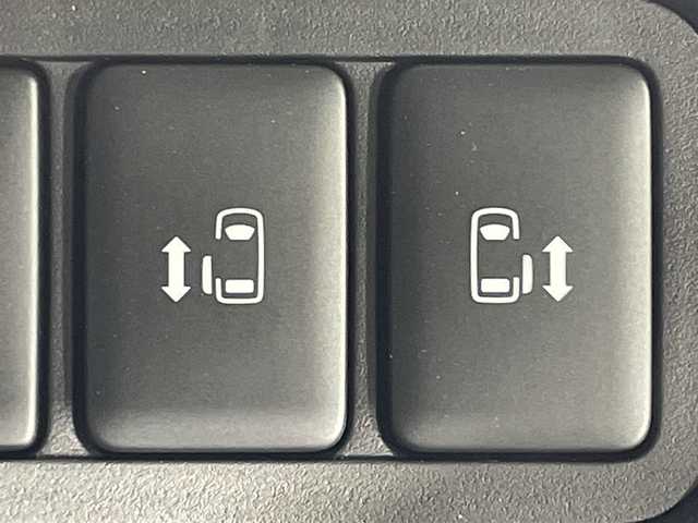 三菱 デリカＤ：５ シャモニー 神奈川県 2025(令7)年 0.1千km パールⅡ 登録済未使用車/ツートーンカラー【W85x42】/4WD　/ディーゼルターボ/マルチアラウンドモニター【自動防眩ミラー/ナビ切替可能】/フルセグ　CD DVD　Bluetooth　SD　HDMI/社外アルパインD:5専用11型ナビゲーション/オリジナルナビ取付パッケージ＋リアモニター取付パーッケージ/両側電動スライドドア/パワーバックドア/e-Assist/ブラインドスポットワーニング/レーダークルーズコントロール/衝突被害軽減ブレーキ/踏み間違い防止アシスト/車線逸脱警報支援機能/オートマチックハイビーム/ふらつき警報/前方衝突予測警報/標識検知システム/先行車発進通知/オートストップアンドゴー/革巻きステアリング/パドルシフト/ステアリングヒーター/ブラックスエード調/合皮コンビシート/運転席パワーシート/前席シートヒーター/電動パーキングブレーキ/オートブレーキホールド/プッシュスタート/スマートキー/LEDヘッド/ポジション/フォグランプ/純正サイド/リアスポイラー/電格ウインカーミラー/取説　保証書　スペアキー